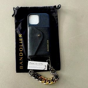 ✨Brand new Bandolier phone case✨